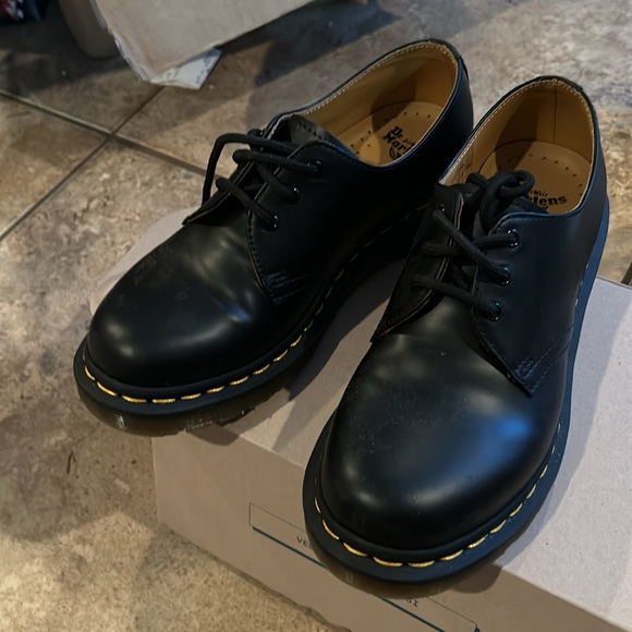 Dr. Martens 1461 3 eye Oxford. Excellent condition. Worn only a couple of times. - Picture 4 of 4